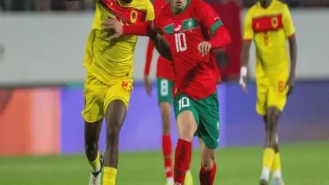 拜仁受限于德甲规定，无法即时通过签下自由球员缓解燃眉之急